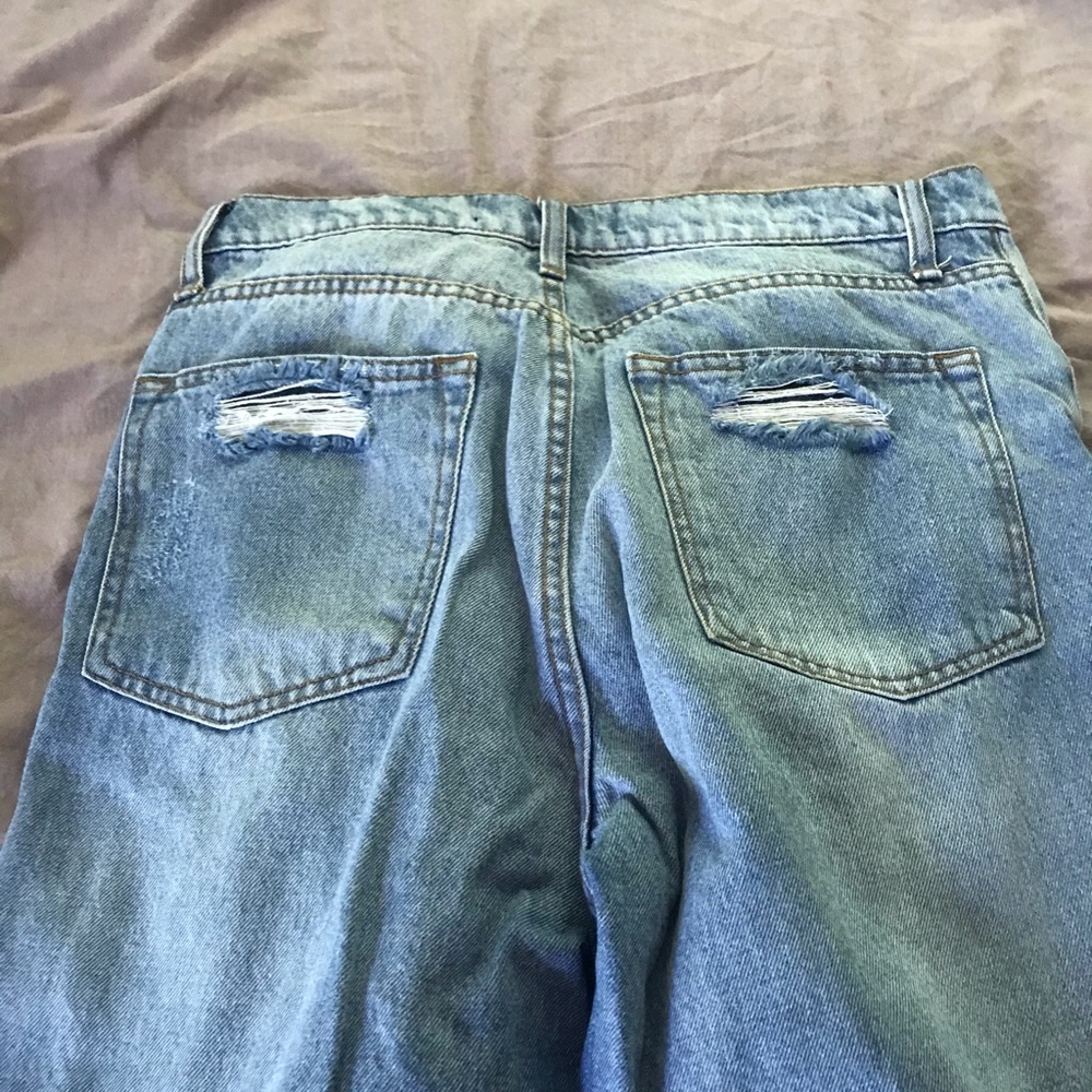 DSTLD High Rise Distressed Jeans - Picture 6 of 6